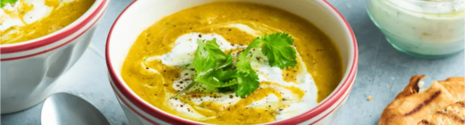 Snelle rode linzensoep