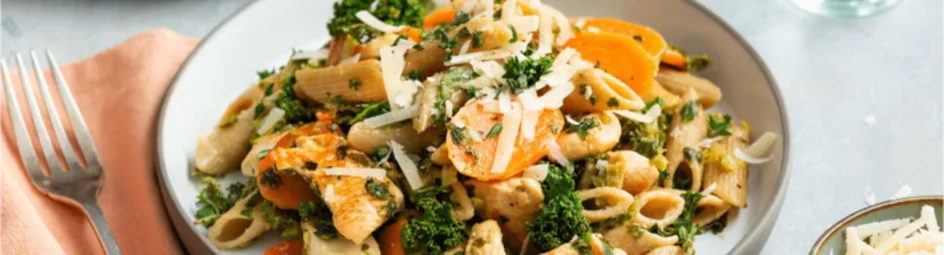 Romige kipstukjes met penne en boerenkool