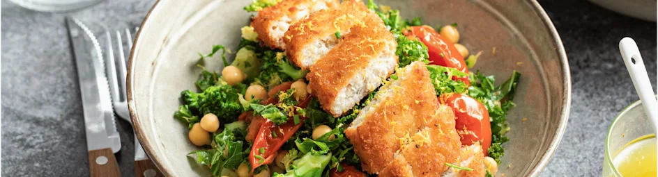 Boerenkoolsalade met visschnitzel