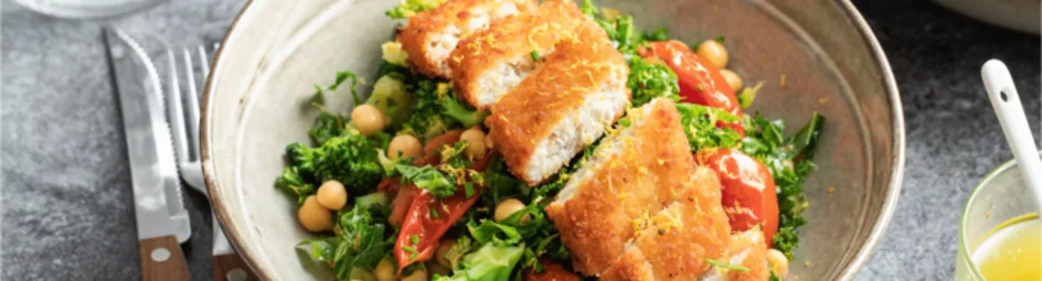 Boerenkoolsalade met visschnitzel