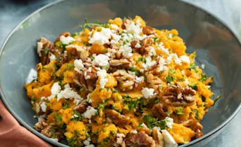 Boerenkoolstamppot met feta en pecannoten