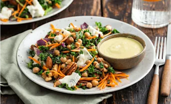 Boerenkool-kikkererwtensalade met gorgonzola