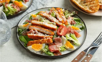 Salade met krokante kip