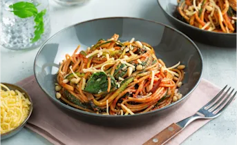 Spaghetti met courgette en spinazie