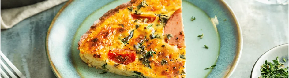 Frittata met spinazie, rookworst en tomaat