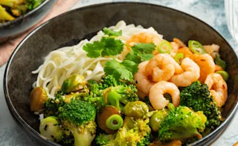 Sweet chili garnalen met Aziatische spruitjes