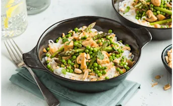 Rode curry met asperges en kip