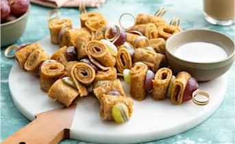 Pannenkoekspiesjes met druiven
