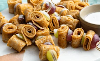 Pannenkoekspiesjes met druiven