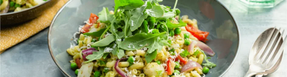 Macaroni met groene pesto en Victoriabaars