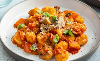 Gnocchi met geroosterde champignons en paprika