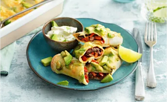 Vegetarische burrito's met zoete puntpaprika