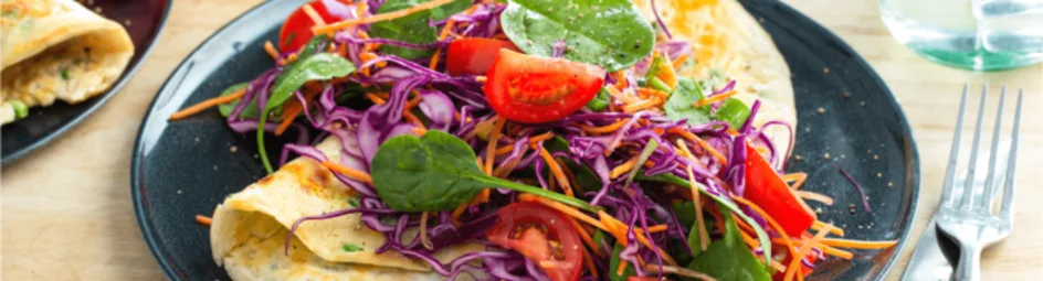 Hartige pannenkoeken met een frisse salade