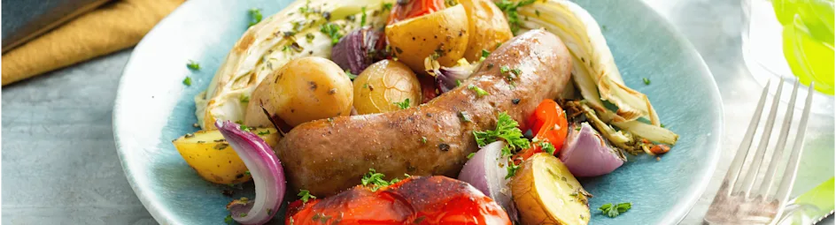 Verse worst met groente uit de oven