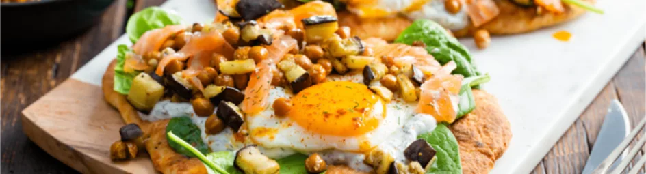 Turkse eieren met gerookte zalm