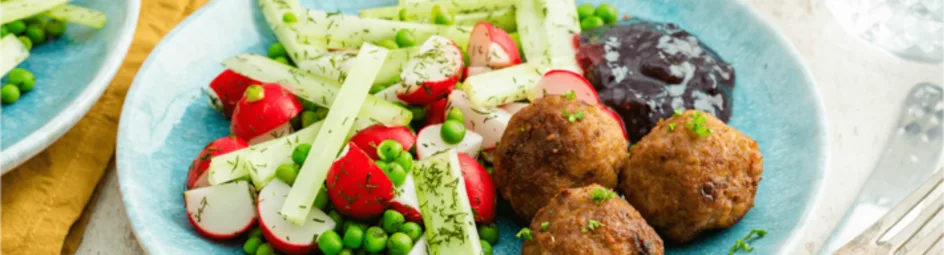 Zweedse balletjes met een frisse salade