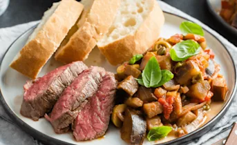 Caponata met ossenhaas