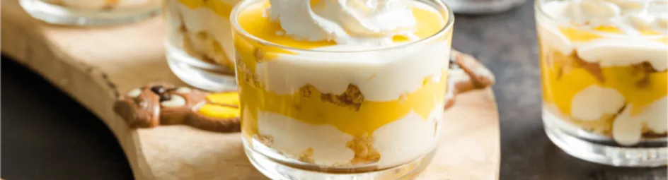 Feestelijke advocaat trifle