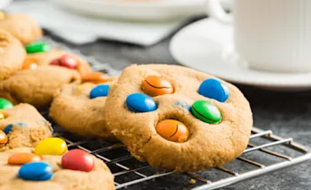 Pindakaaskoekjes met M&M’s