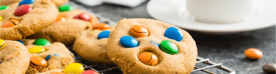 Pindakaaskoekjes met M&M’s