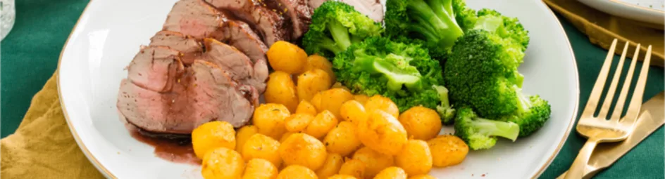 Varkenshaas met port-pruimensaus