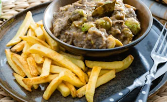 Bierstoof met frites