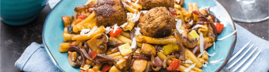 Gekaramelliseerde balsamico pasta met tijm gehaktballetjes