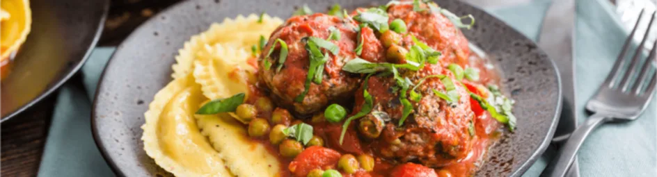 Italiaanse gehaktballetjes met verse pasta