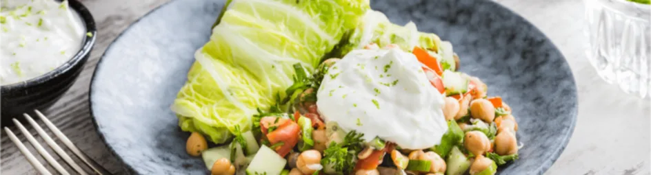 Koolrolletjes gevuld met kikkererwten tabouleh