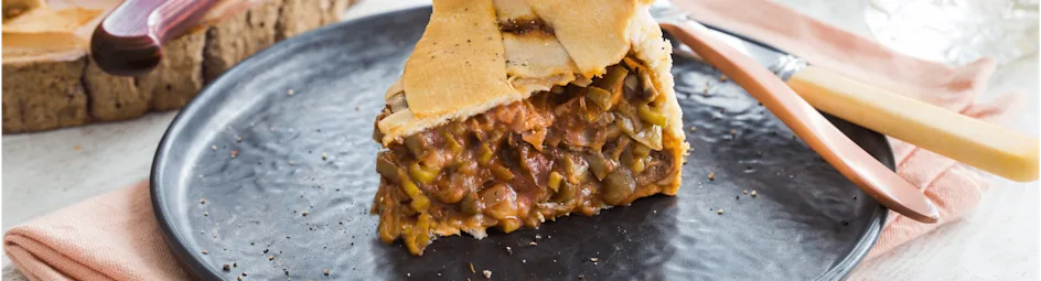 Hartige taart met chipolata worstjes
