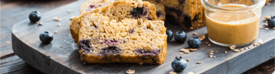 Bananen-kwarkbrood met blauwe bessen