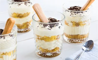 Snelle tiramisu toetjes