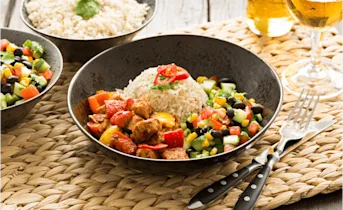 Mexicaanse kipstoof met bonen-mais salade