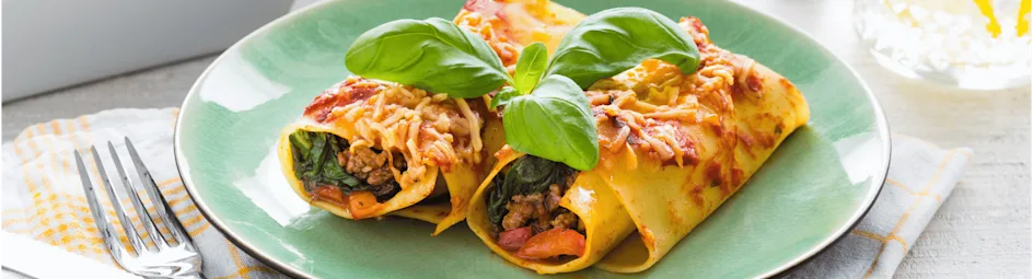 Romige lasagne rolletjes met basilicum