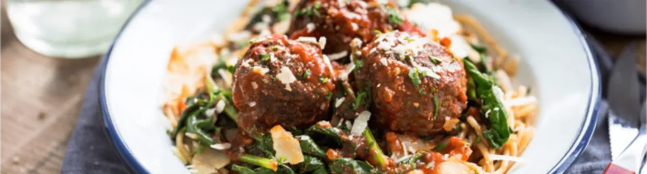 Spaghetti met spinazie en amandel-gehaktballetjes