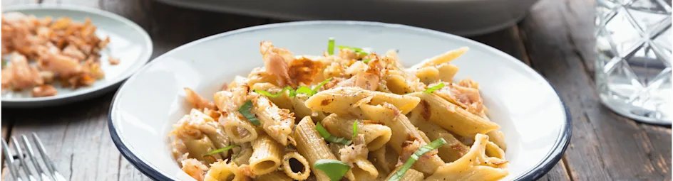 Penne carbonara met groene salade