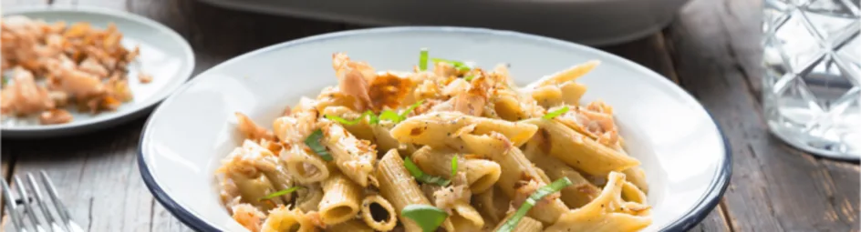 Penne carbonara met groene salade