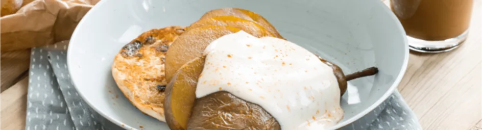 Koffieperen met vanilleyoghurt