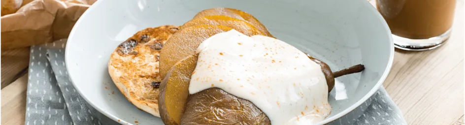 Koffieperen met vanilleyoghurt