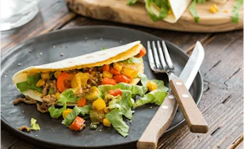 Dubbeldekker-taco's met maïs en gehakt