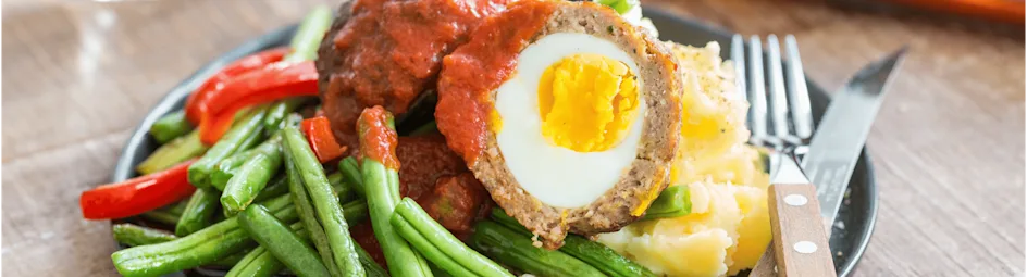 Vlaamse gehaktballen met aardappelpuree en boontjes