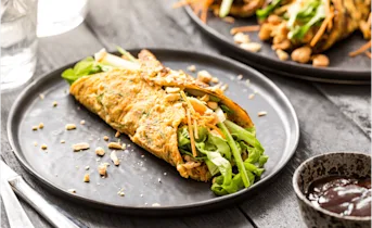 Ei-wraps met pulled pork en komkommer