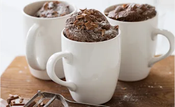 Dadel mug-cake met chocolade