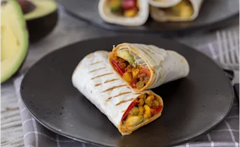 Gegrilde Mexicaanse wraps met avocado