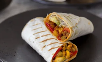 Gegrilde Mexicaanse wraps met avocado