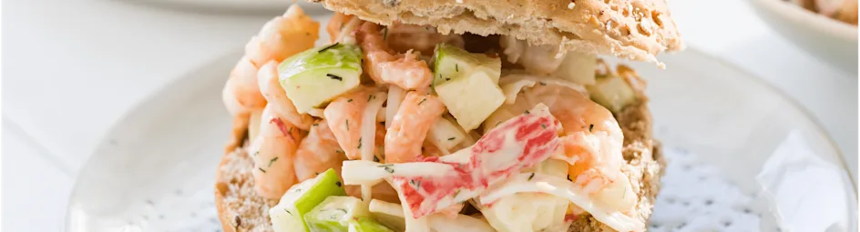 Broodje verse garnalensalade