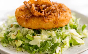 Snelle andijviestamppot met visburger