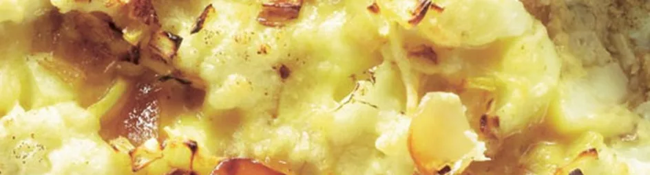 Bloemkool- en aardappelovenschotel