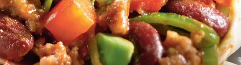 Tortilla's met chili con carne en avocado