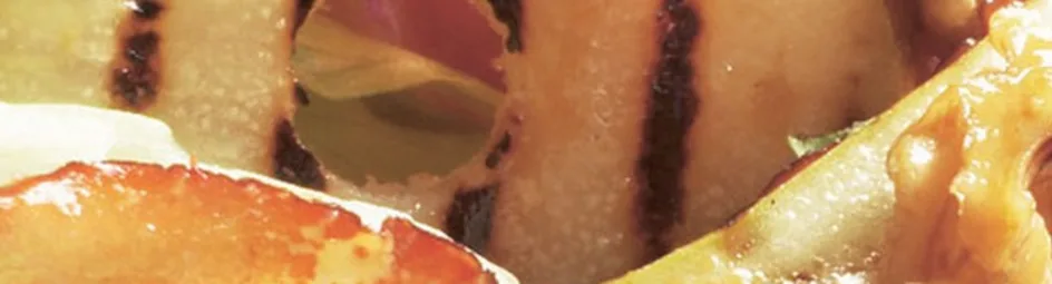 Salade met gegrilde peer en parmaham